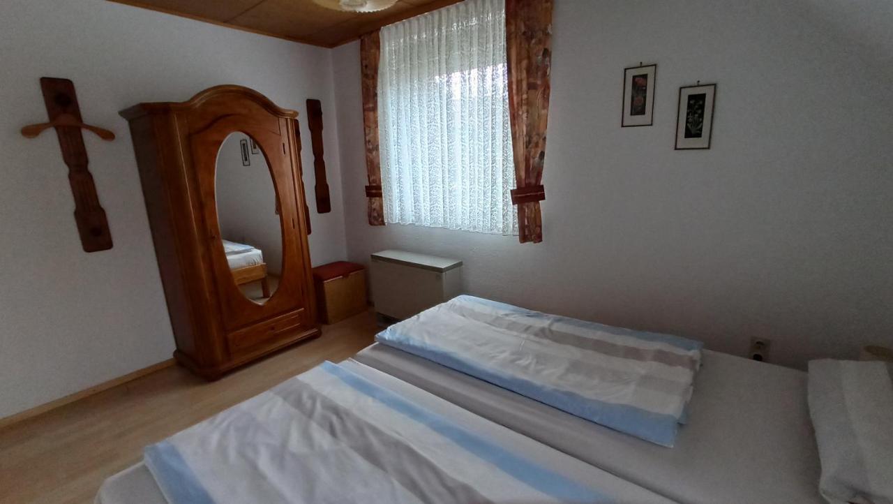 Ferienwohnung Am Deister Mit Grossem Balkon Springe Exterior foto