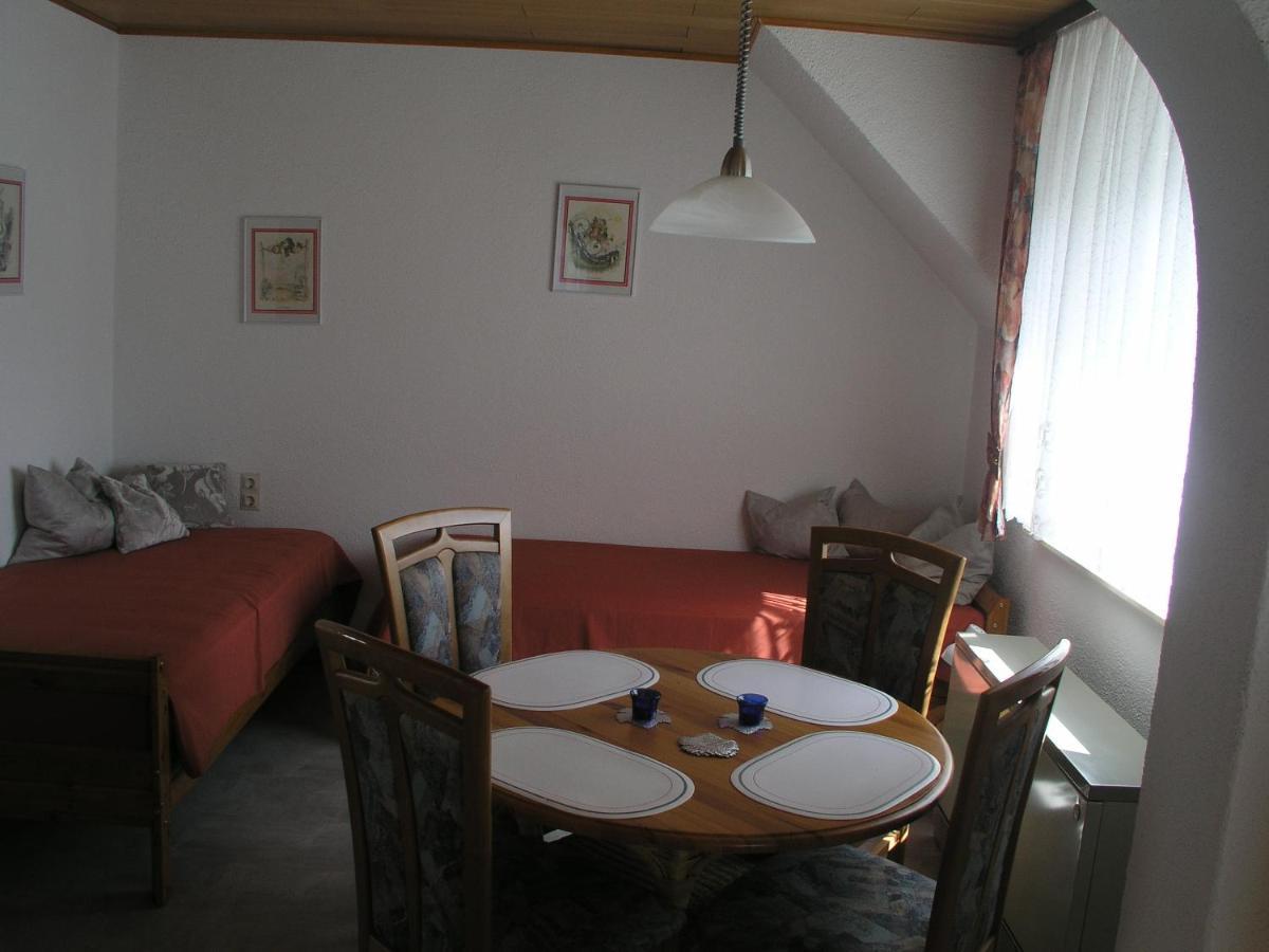 Ferienwohnung Am Deister Mit Grossem Balkon Springe Exterior foto